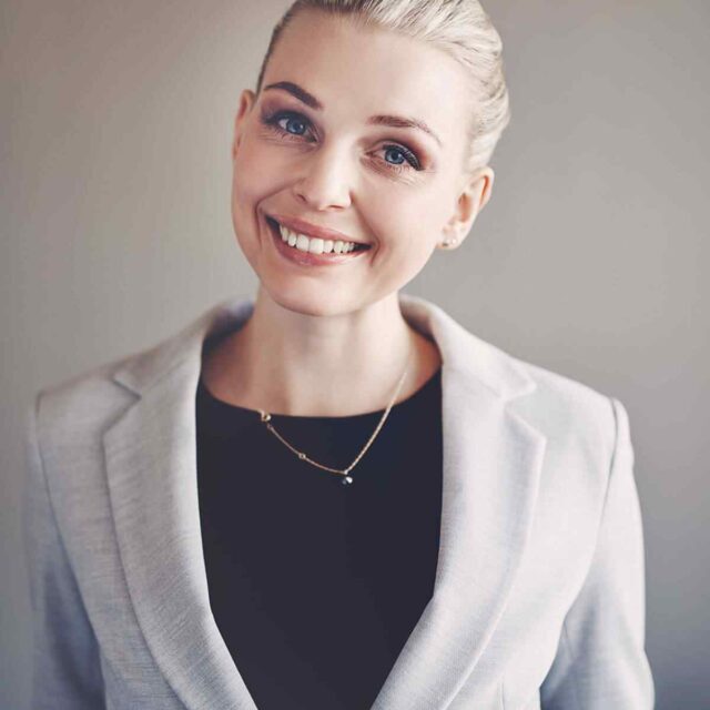 https://www.presidiagroup.it/wp-content/uploads/2021/06/img-team-04-640x640.jpg